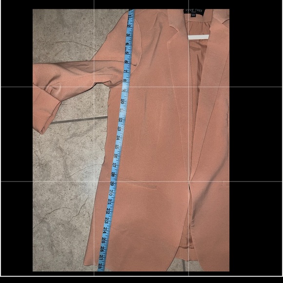 New blazer! Its just perfect 😍 SOLD OUT - Picture 4 of 6